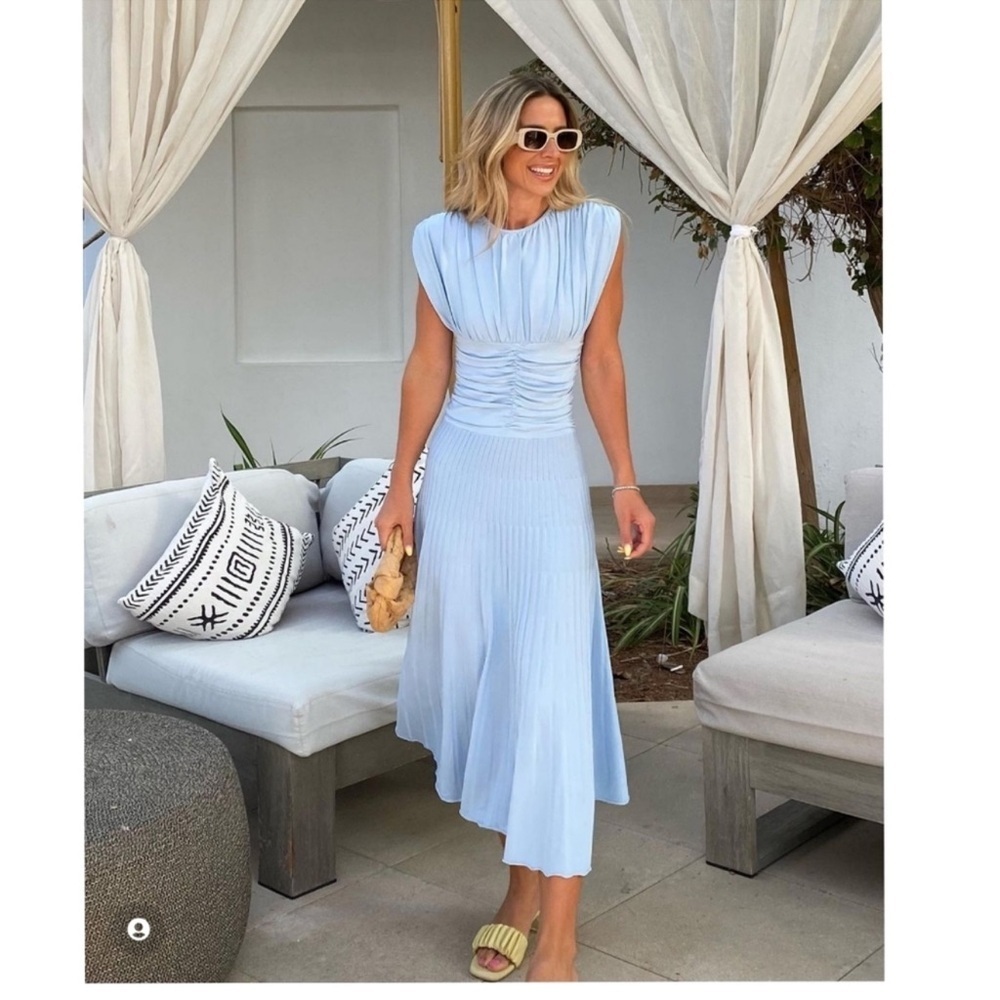 Zara Influencer fav Pleated Midi Dress